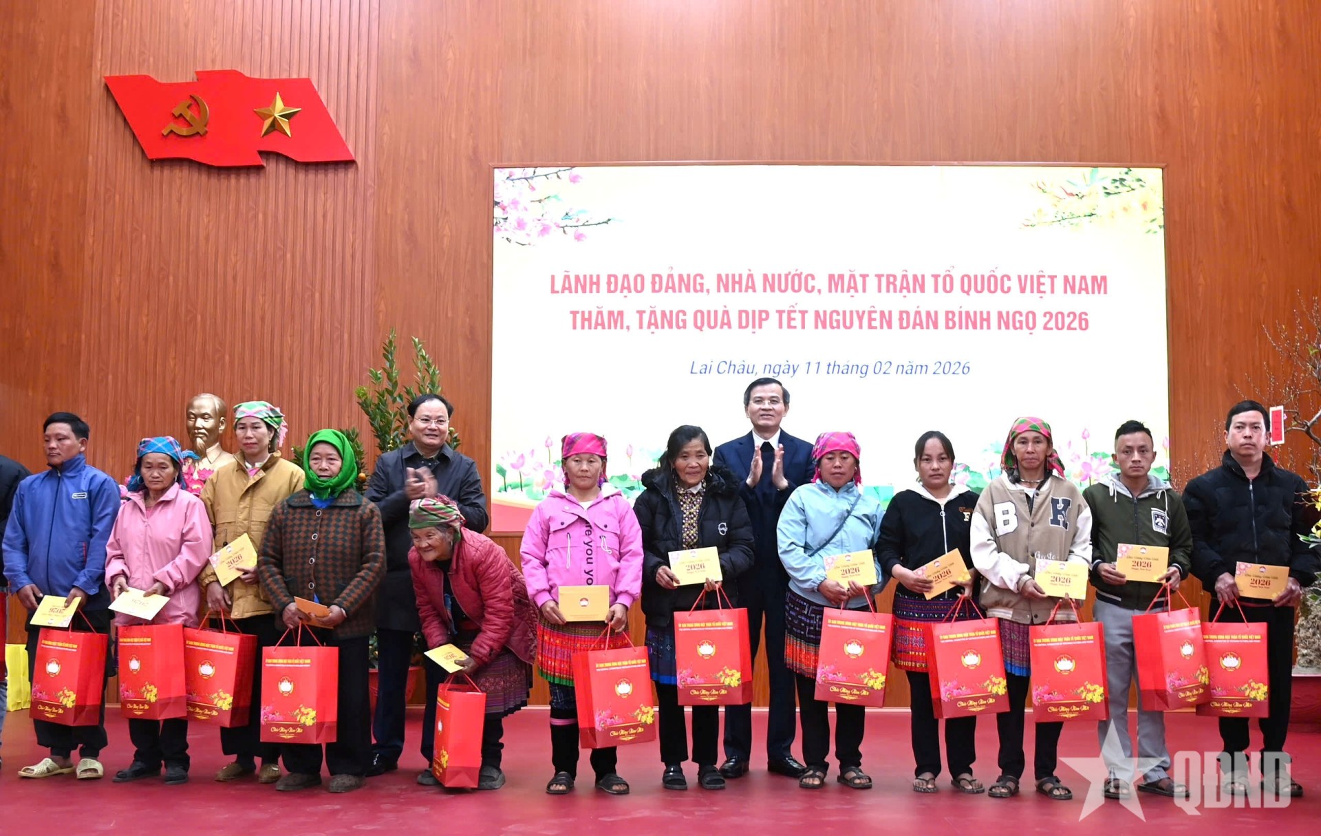 Giám đốc Học viện Chính trị quốc gia Hồ Chí Minh thăm, chúc Tết tại Lai Châu